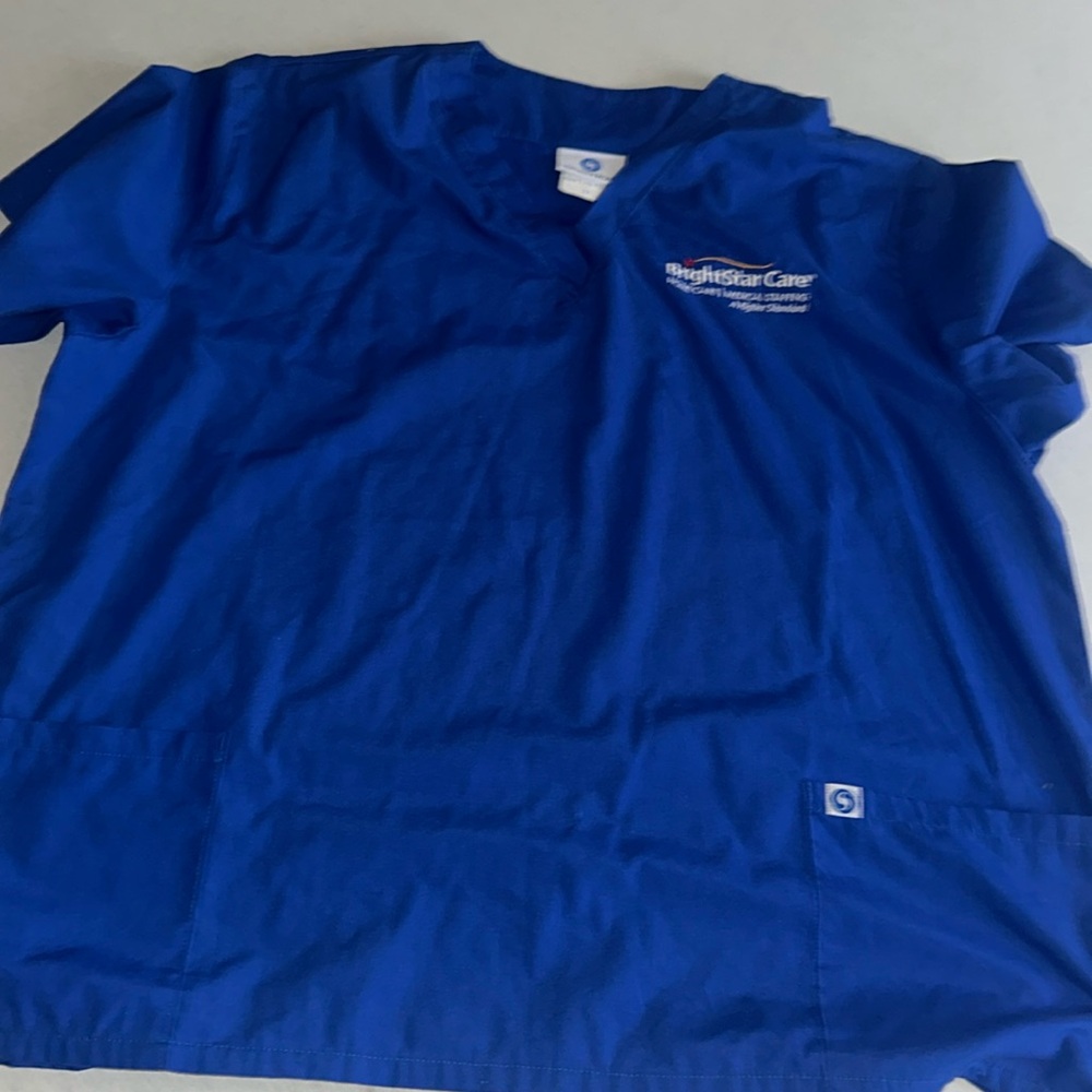 Unisex Size 2X Homecare Medical Staffing Scrubs Top.